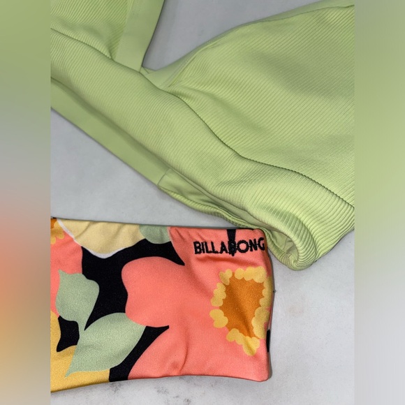 L*SPACE Bikini Top and Billabong V-cut Cheeky Bottoms - Picture 5 of 6